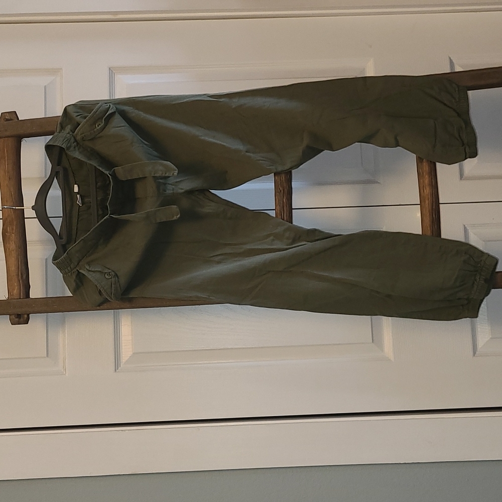 Girls Green gap kids pants.